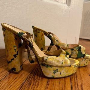 Kate Spade Yellow Floral Platform Sandals Sz 10